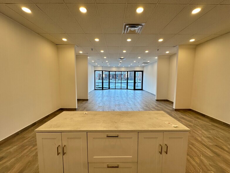 205 E Oxford St, London, ON à louer - Photo de l’immeuble – Image 3 sur 7