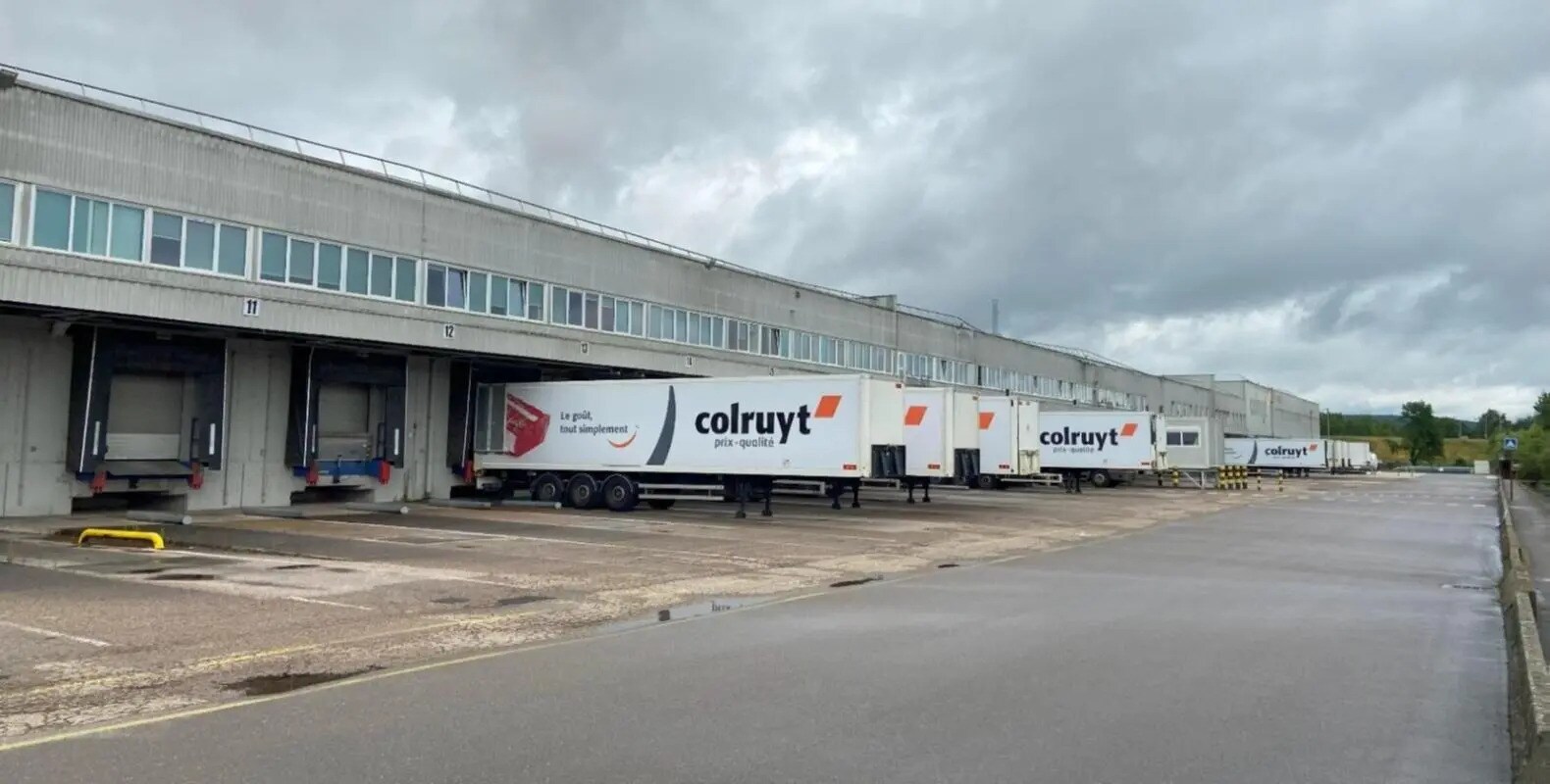 Industriel/Logistique dans Rochefort-sur-Nenon à vendre Photo de l’immeuble– Image 1 sur 15