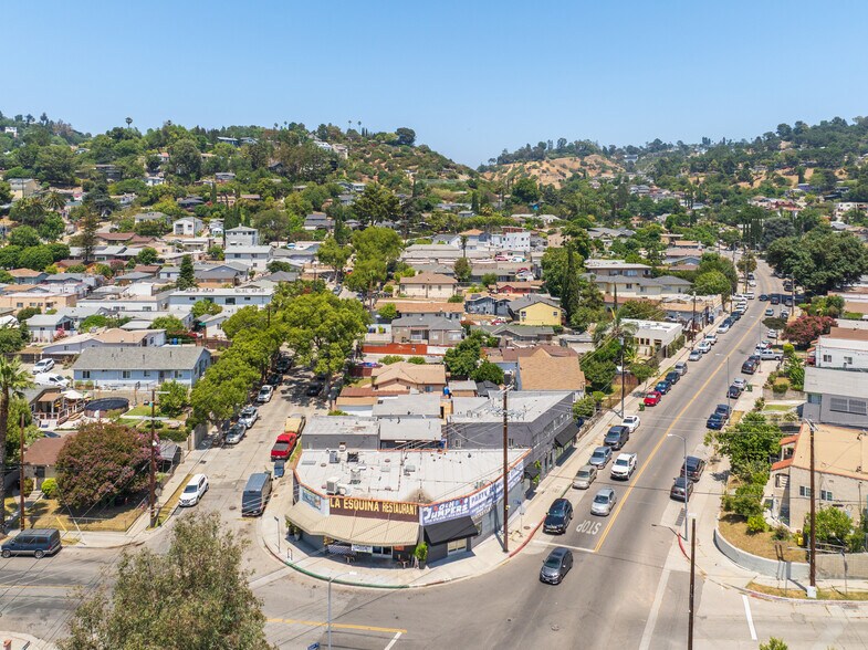 3301 Division St, Los Angeles, CA à vendre - Photo de l’immeuble – Image 3 sur 11