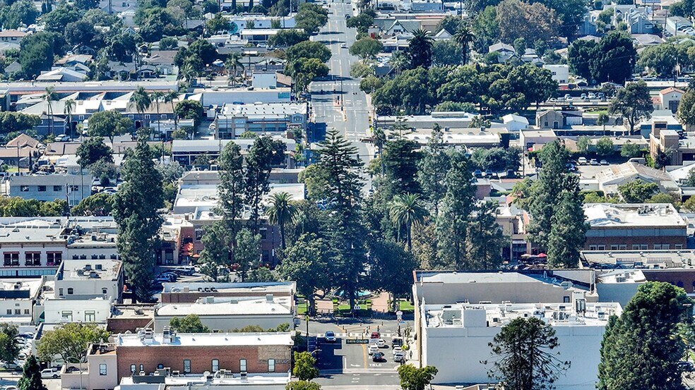 729-733 E Chapman Ave, Orange, CA à louer - Photo de l’immeuble – Image 3 sur 29