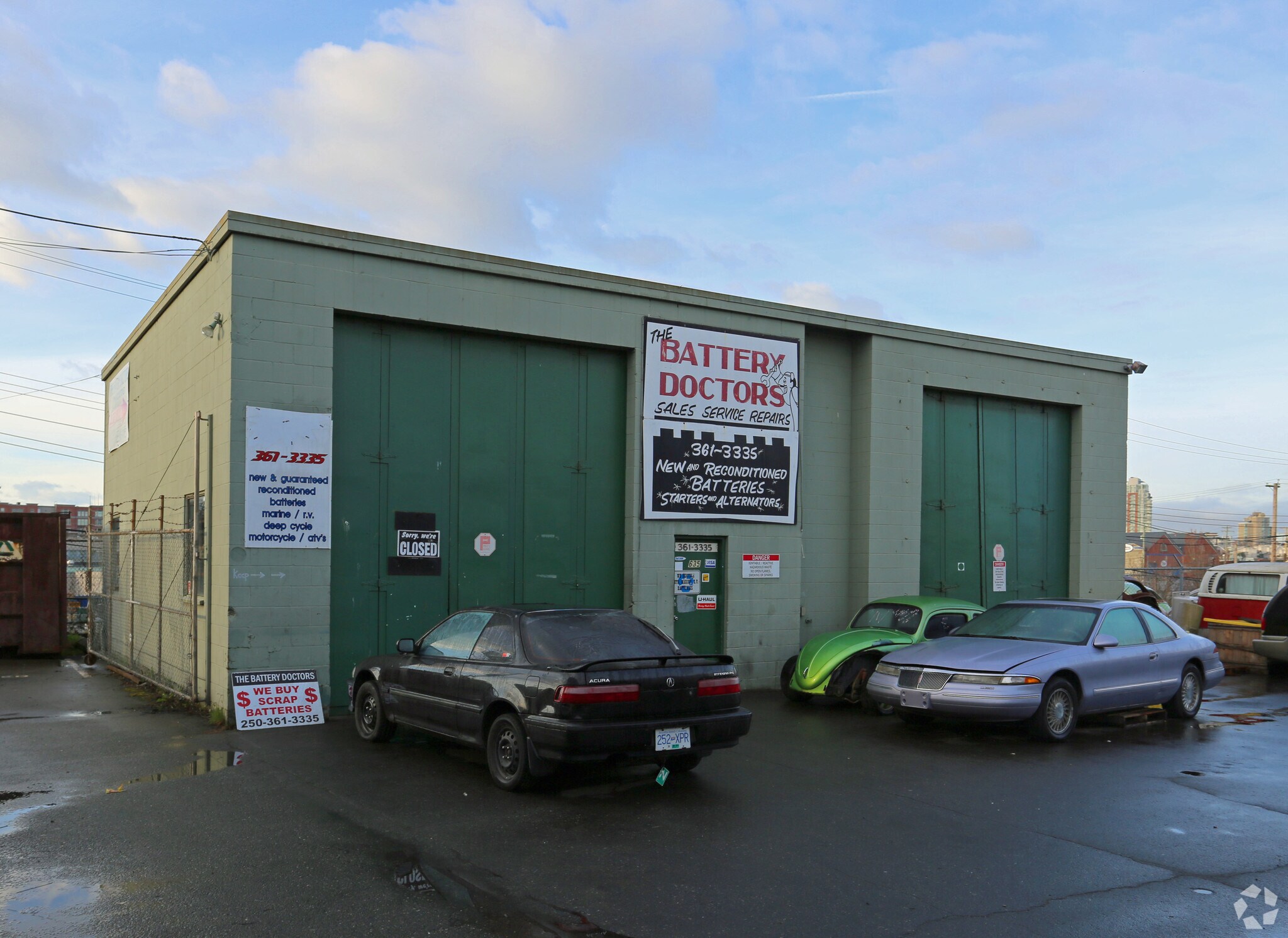 635 Queens Ave, Victoria, BC à louer Photo principale– Image 1 sur 5