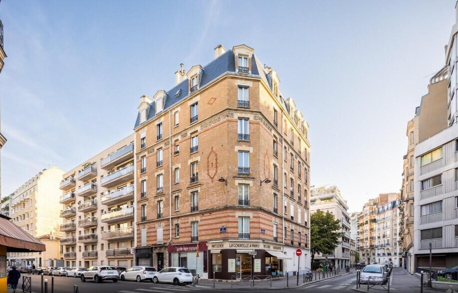 Local commercial dans Paris à louer - Photo de l’immeuble – Image 1 sur 3