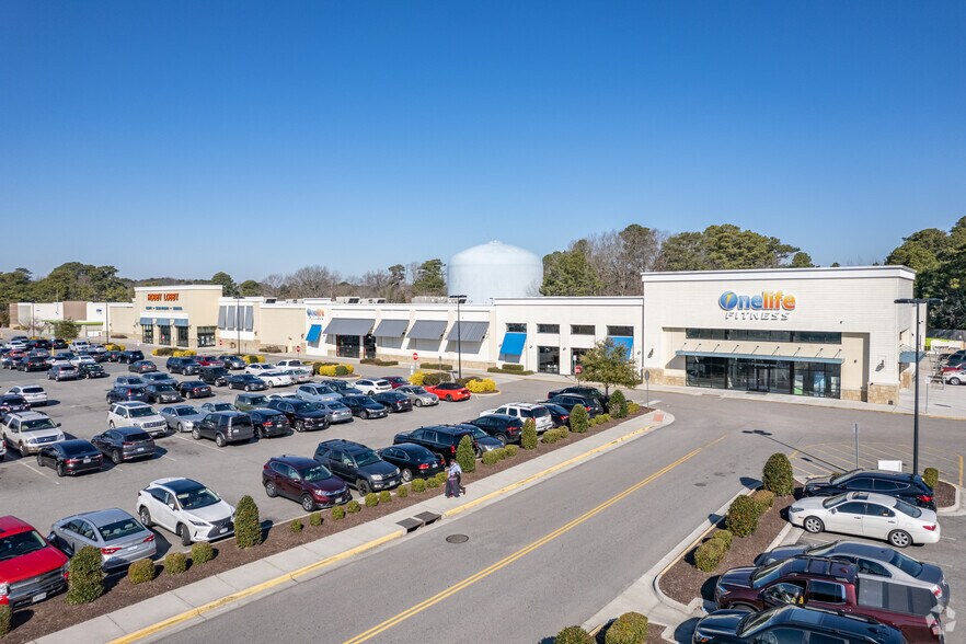 2844-2864 Virginia Beach Blvd, Virginia Beach, VA à louer - Photo de l’immeuble – Image 2 sur 9