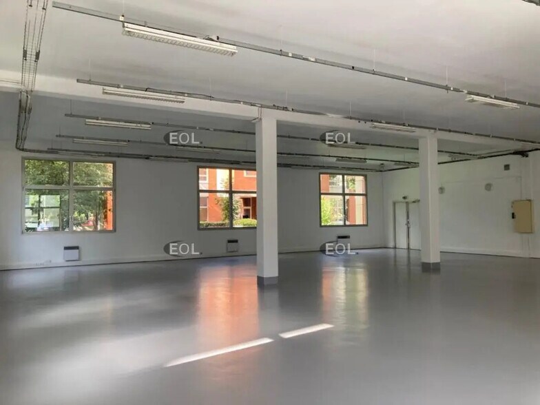 Local d’activités dans Chevilly-Larue à louer - Photo intérieure – Image 3 sur 4