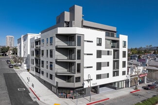 Plus de détails pour 10431 Santa Monica Blvd, Los Angeles, CA - Local commercial à louer