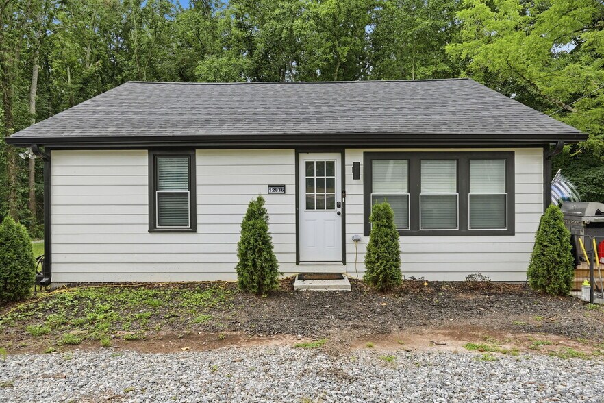 12836 Cumming Hwy, Canton, GA à vendre - Photo de l’immeuble – Image 3 sur 38
