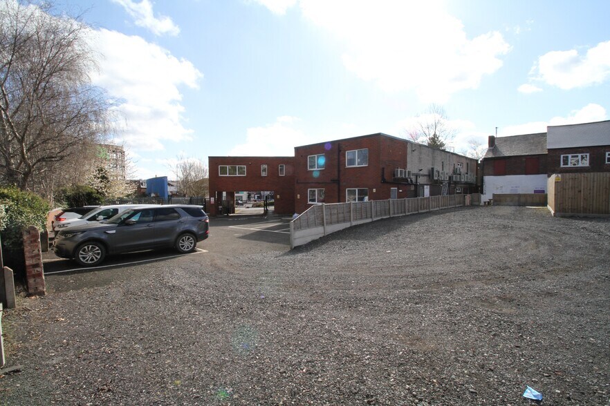 Hyfield House, 36 Hagley Road B63 4rh, Halesowen à louer - Photo de l’immeuble – Image 1 sur 8