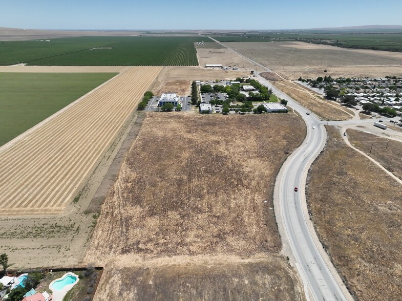 E Phelps Ave, Coalinga, CA à vendre - Photo de l’immeuble – Image 2 sur 9