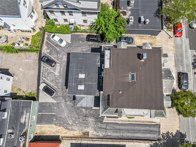 215 Broadway, Providence, RI à vendre - Photo de l’immeuble – Image 3 sur 28