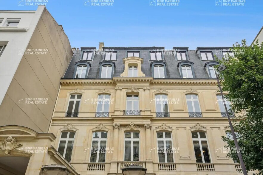 6 Rue Paul Baudry, Paris à louer - Photo de l’immeuble – Image 1 sur 25
