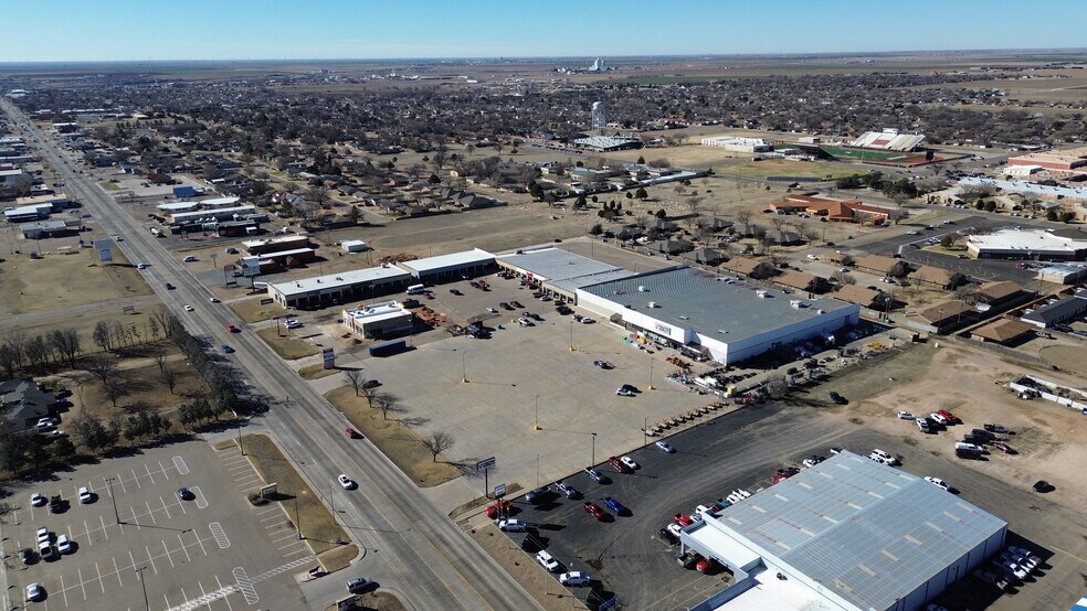 515-521 N 25 Mile Ave, Hereford, TX à louer - Photo de l’immeuble – Image 2 sur 3
