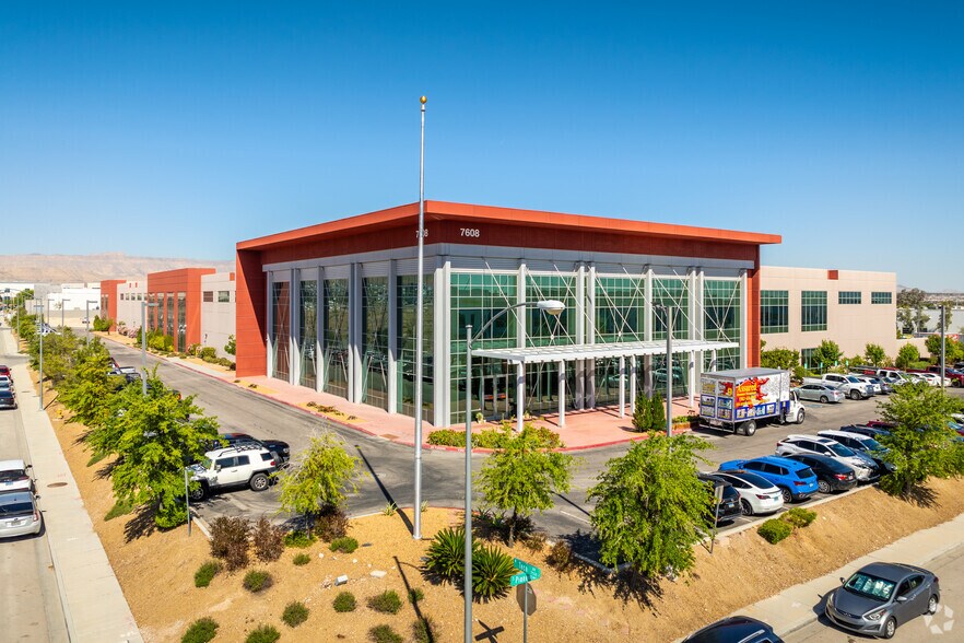 7608 W Teco Ave, Las Vegas, NV à louer - Photo principale – Image 1 sur 5