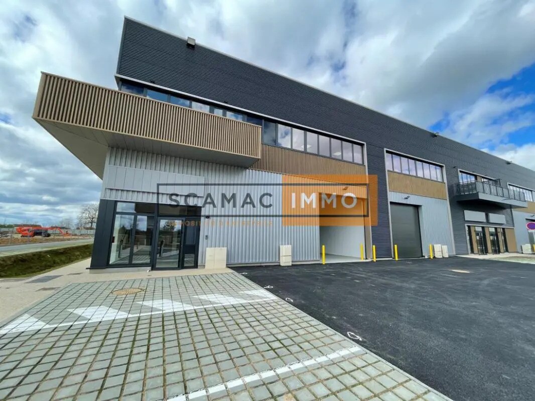 Industriel/Logistique dans Chalifert à louer Photo principale– Image 1 sur 5