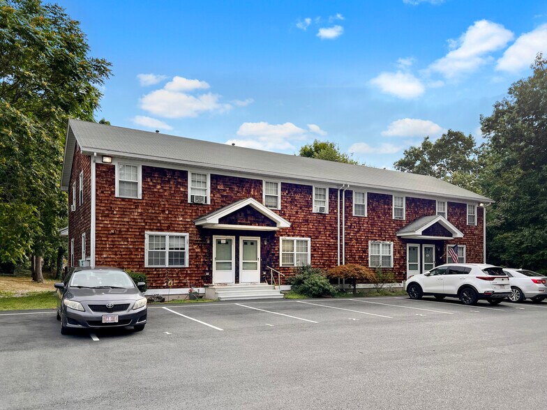 228 Beacon St, Clinton, MA à vendre - Photo principale – Image 1 sur 1