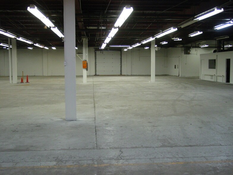 315 N 9th St, St Charles, IL à louer - Photo de l’immeuble – Image 3 sur 3