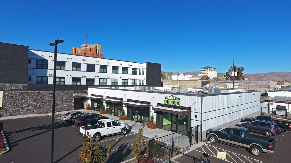 107-111 S 1st St, Yakima, WA à louer - Photo principale – Image 1 sur 13