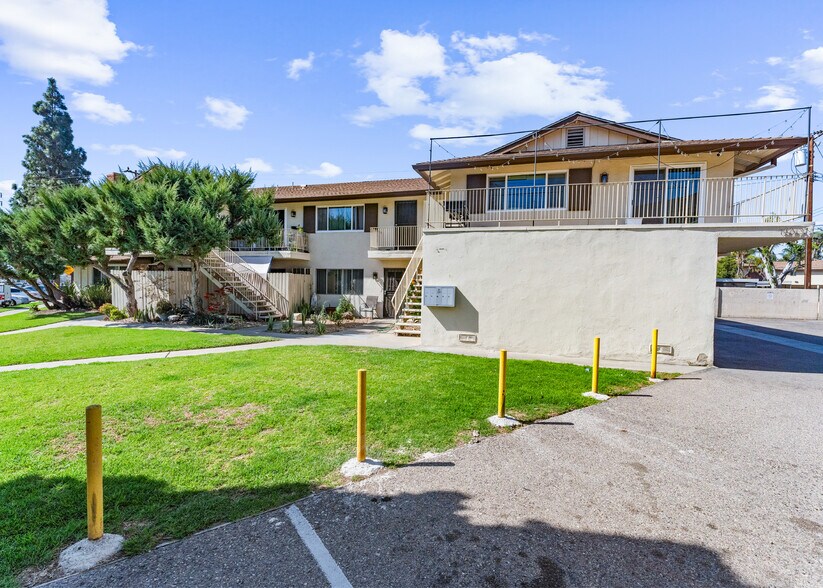 14801 Newport Ave, Tustin, CA à vendre - Photo de l’immeuble – Image 3 sur 11