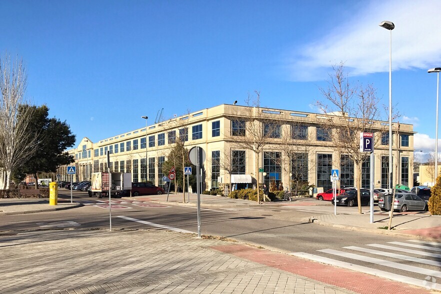 Bureau dans Las Rozas de Madrid, Madrid à louer - Photo de l’immeuble – Image 1 sur 2