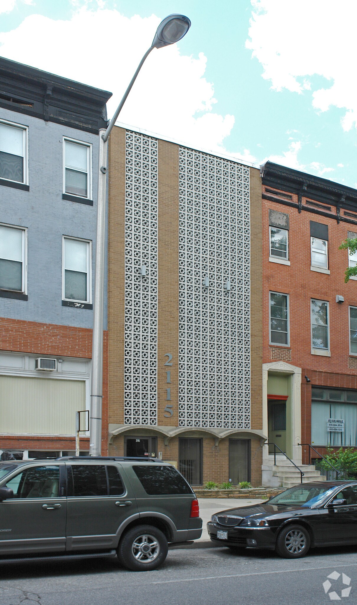 2115 N Charles St, Baltimore, MD à louer Photo principale– Image 1 sur 15