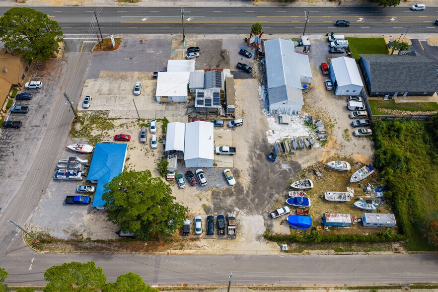 60 Beal Pky SW, Fort Walton Beach, FL à louer - Photo principale – Image 1 sur 6