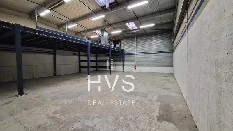 Local d’activités dans Vitrolles à louer Photo de l’immeuble– Image 1 sur 9