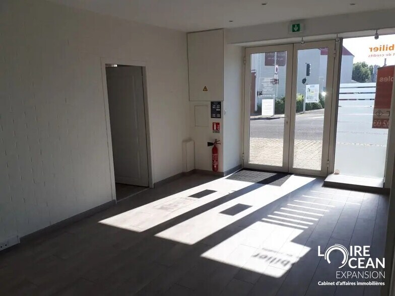 Local commercial dans Nantes à louer - Photo de l’immeuble – Image 1 sur 4