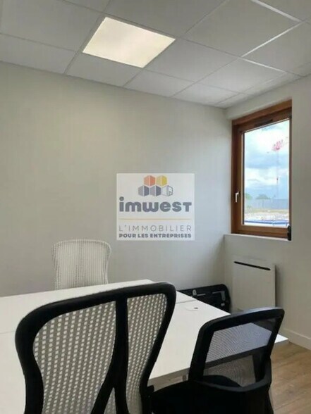 Bureau dans Rennes à vendre - Photo de l’immeuble – Image 2 sur 7