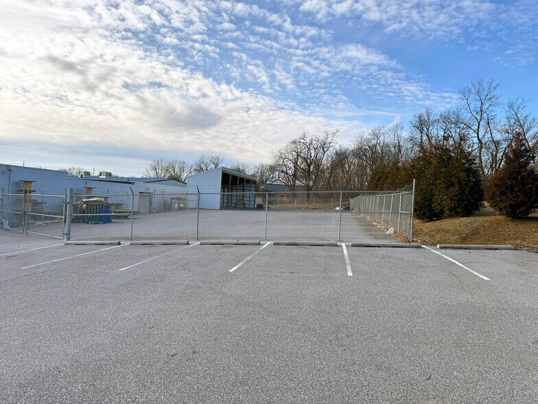 18043 W Oak Ridge Dr, Hagerstown, MD à louer - Photo de l’immeuble – Image 3 sur 3