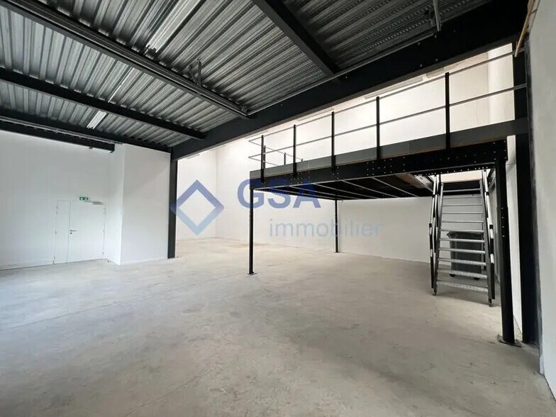 Bureau dans Lieusaint à louer - Photo intérieure – Image 3 sur 6