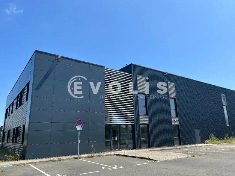 Bureau dans Lieusaint à louer - Photo de l’immeuble – Image 2 sur 10