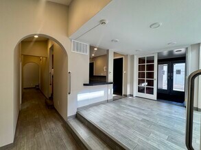 7805 W 38th Ave, Wheat Ridge, CO à louer Photo de l’immeuble– Image 1 sur 7