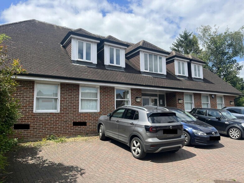 High St, Great Missenden à vendre - Photo de l’immeuble – Image 1 sur 9