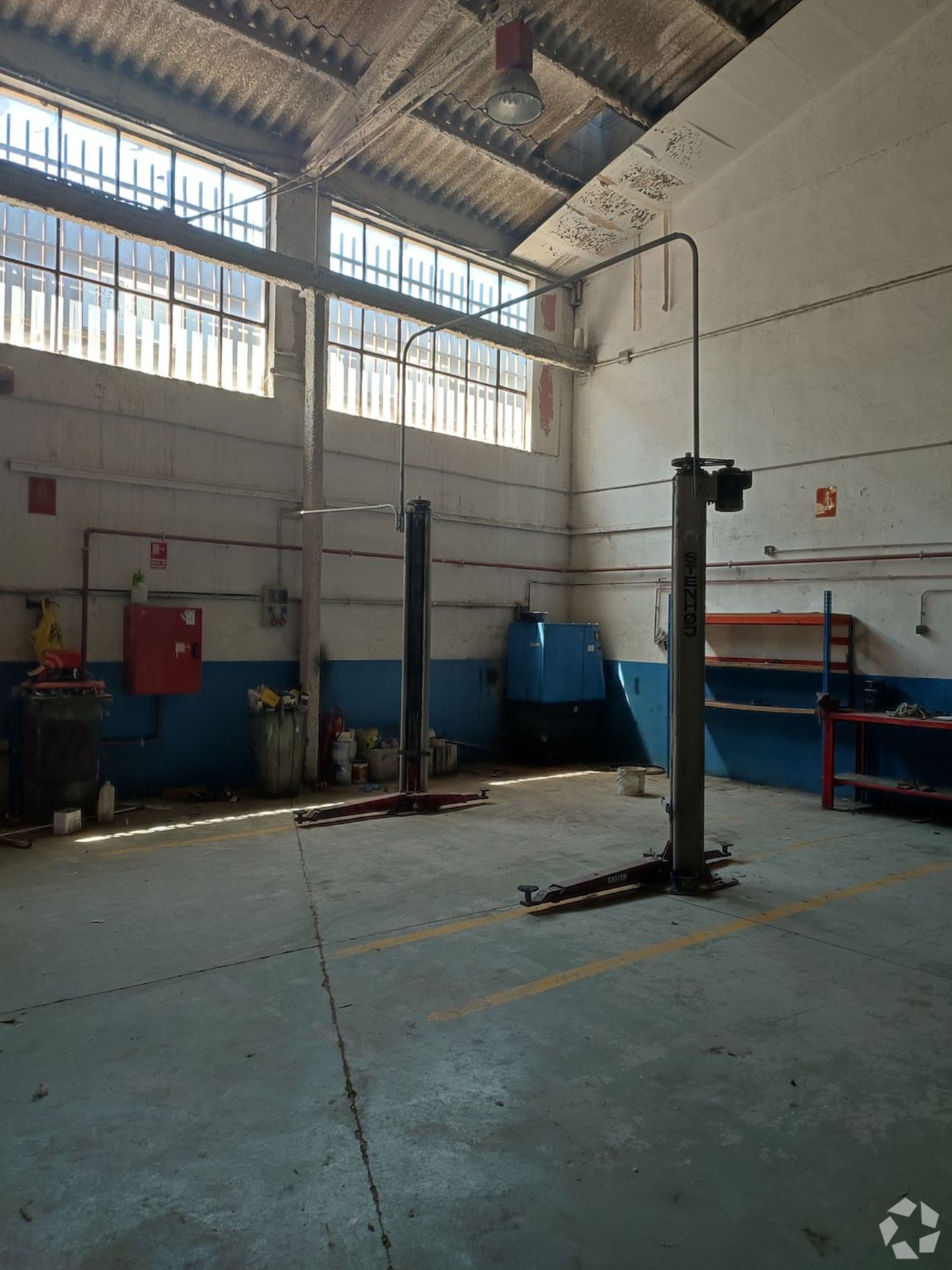 Industriel/Logistique dans Alcorcón, Madrid à louer Photo intérieure– Image 1 sur 15