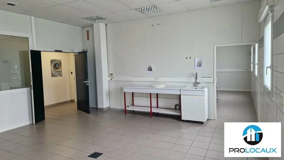 Local d’activités dans Archamps à louer Photo de l’immeuble– Image 1 sur 10