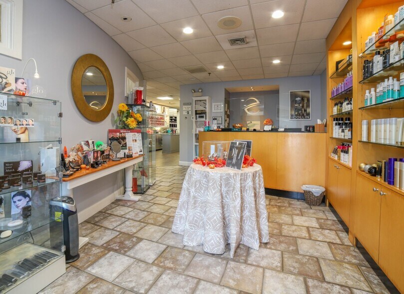 121-125 Main St, Old Saybrook, CT à vendre - Photo de l’immeuble – Image 3 sur 23