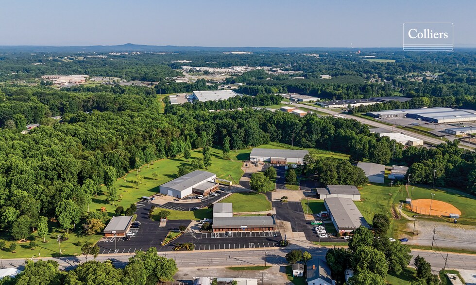 108 Chellelin Dr, Gaffney, SC à louer - Photo de l’immeuble – Image 3 sur 7