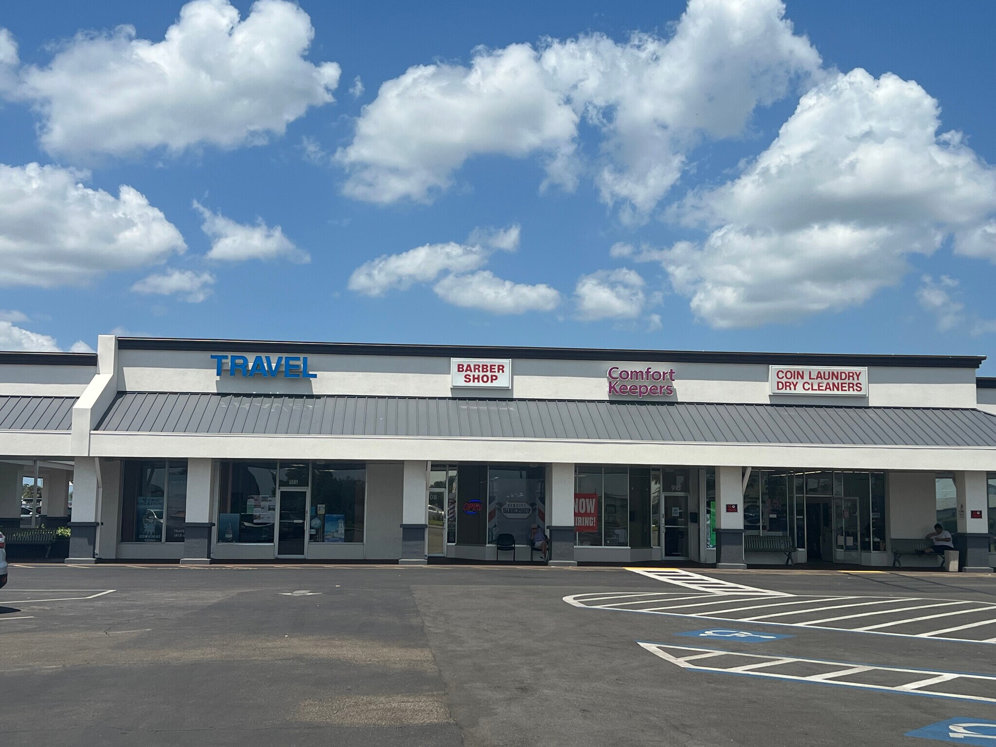 906-1633 Sun City Center Plz, Sun City Center, FL à louer Photo principale– Image 1 sur 13