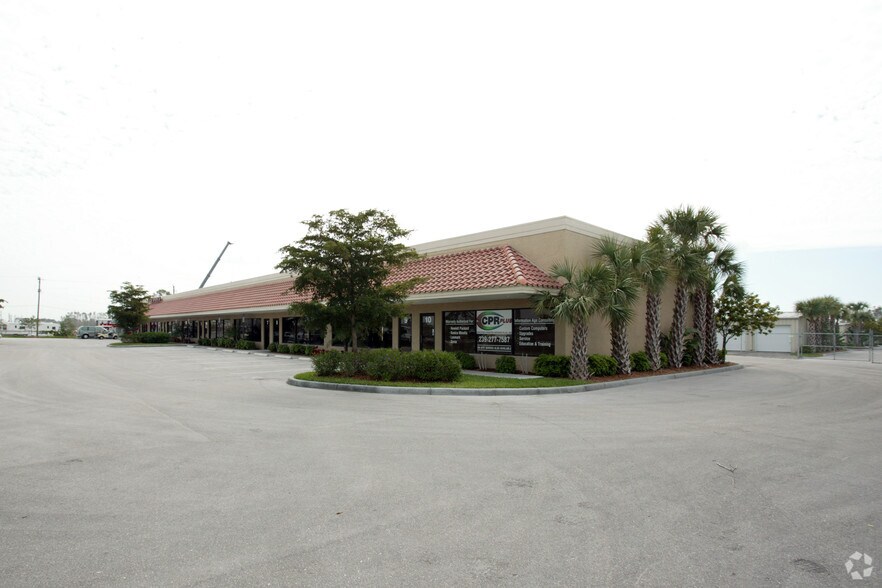 7600 Alico Rd, Fort Myers, FL à louer - Photo de l’immeuble – Image 3 sur 25