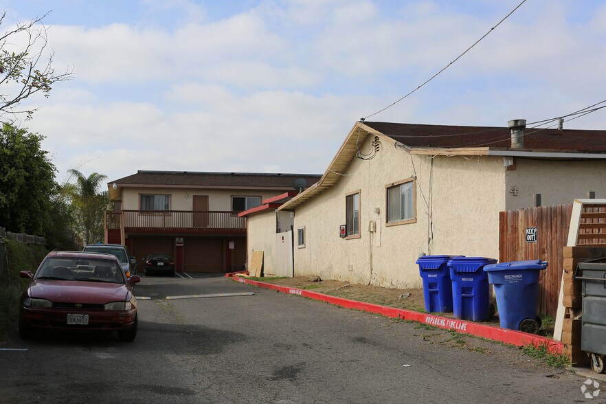 468-472 W Los Angeles Dr, Vista, CA à vendre - Photo principale – Image 3 sur 13