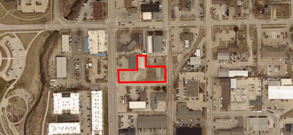 320 E 1st St, Iowa City, IA à vendre - Photo de l’immeuble – Image 1 sur 4