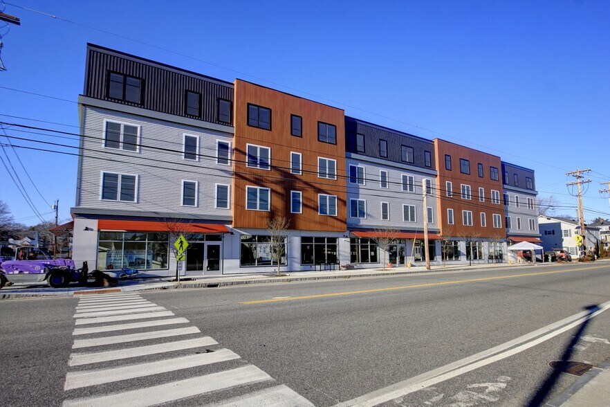 611 Main St, South Portland, ME à louer - Photo de l’immeuble – Image 1 sur 5