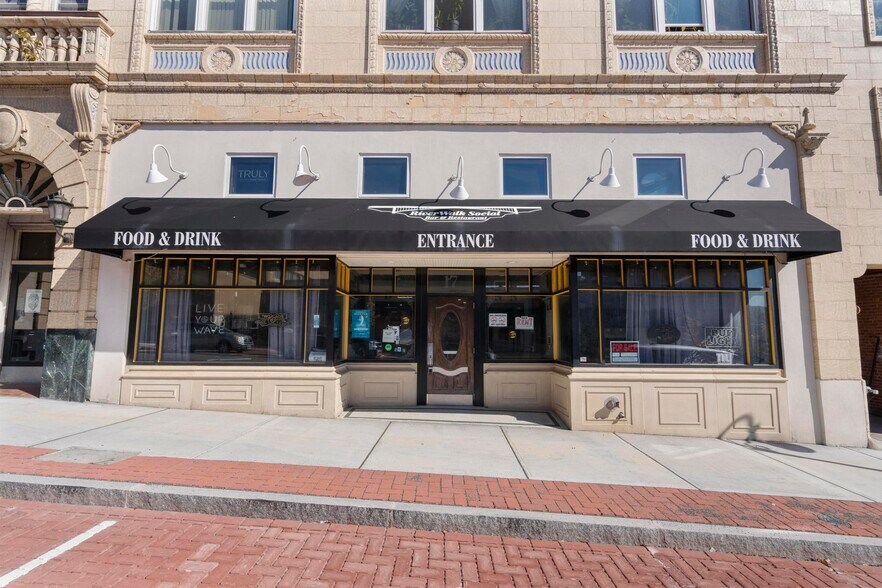 17-21 Elizabeth St, Derby, CT à vendre - Photo de l’immeuble – Image 1 sur 1