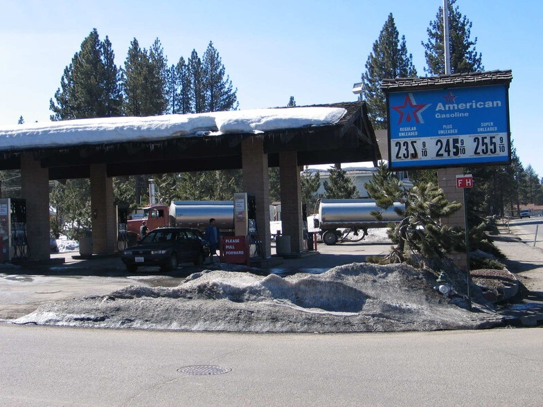 2762 Lake Tahoe Blvd, South Lake Tahoe, CA à vendre - Photo de l’immeuble – Image 2 sur 7
