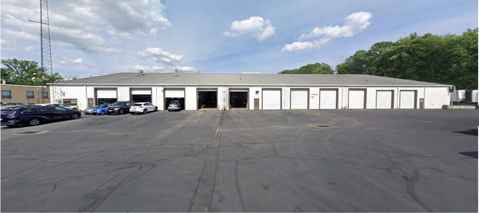 2727 Philmont Ave, Huntingdon Valley, PA à louer - Photo de l’immeuble – Image 1 sur 6