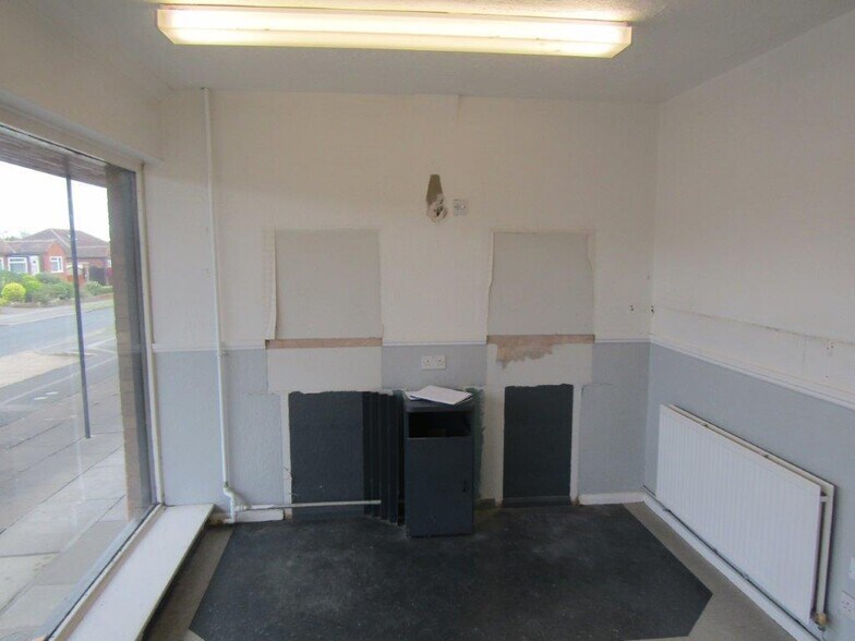 29-33 Portfields Rd, Newport Pagnell à vendre - Photo de l’immeuble – Image 3 sur 10