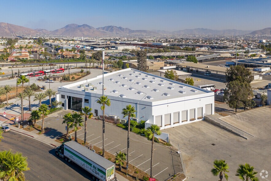 9475 Nicola Tesla Ct, San Diego, CA à louer - Aérien – Image 2 sur 6