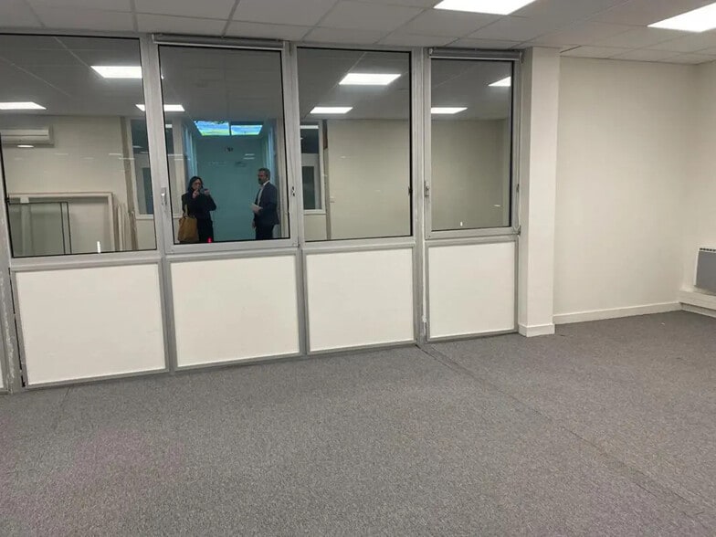 Bureau dans Brest à louer - Photo de l’immeuble – Image 3 sur 4
