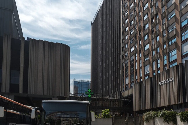 Plus de détails pour 20 Place Des Halles, Strasbourg - Bureau à louer
