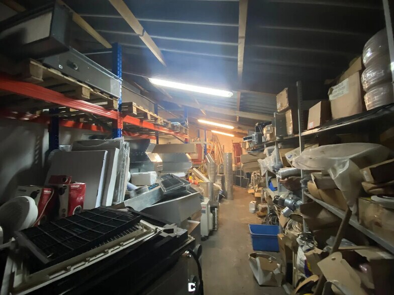 Local d'activités dans Marseille à vendre - Photo de l’immeuble – Image 3 sur 9