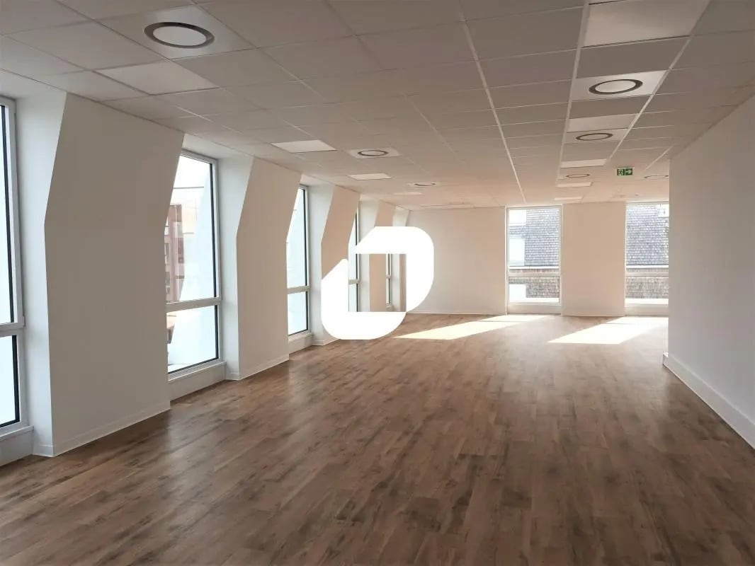 Bureau dans VILLENEUVE-D'ASCQ à louer Photo intérieure– Image 1 sur 8
